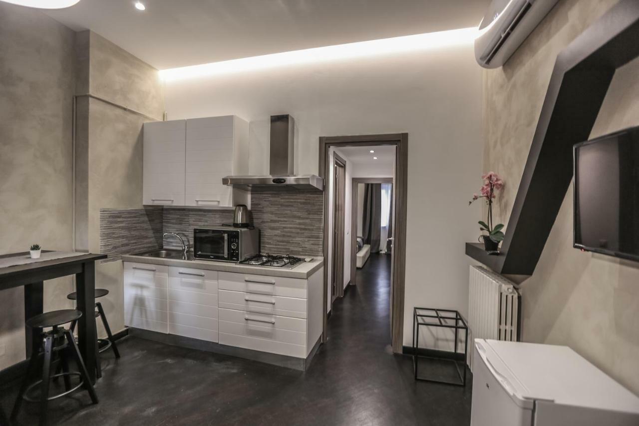 Stylish Apartment Near Duomo Milão Exterior foto